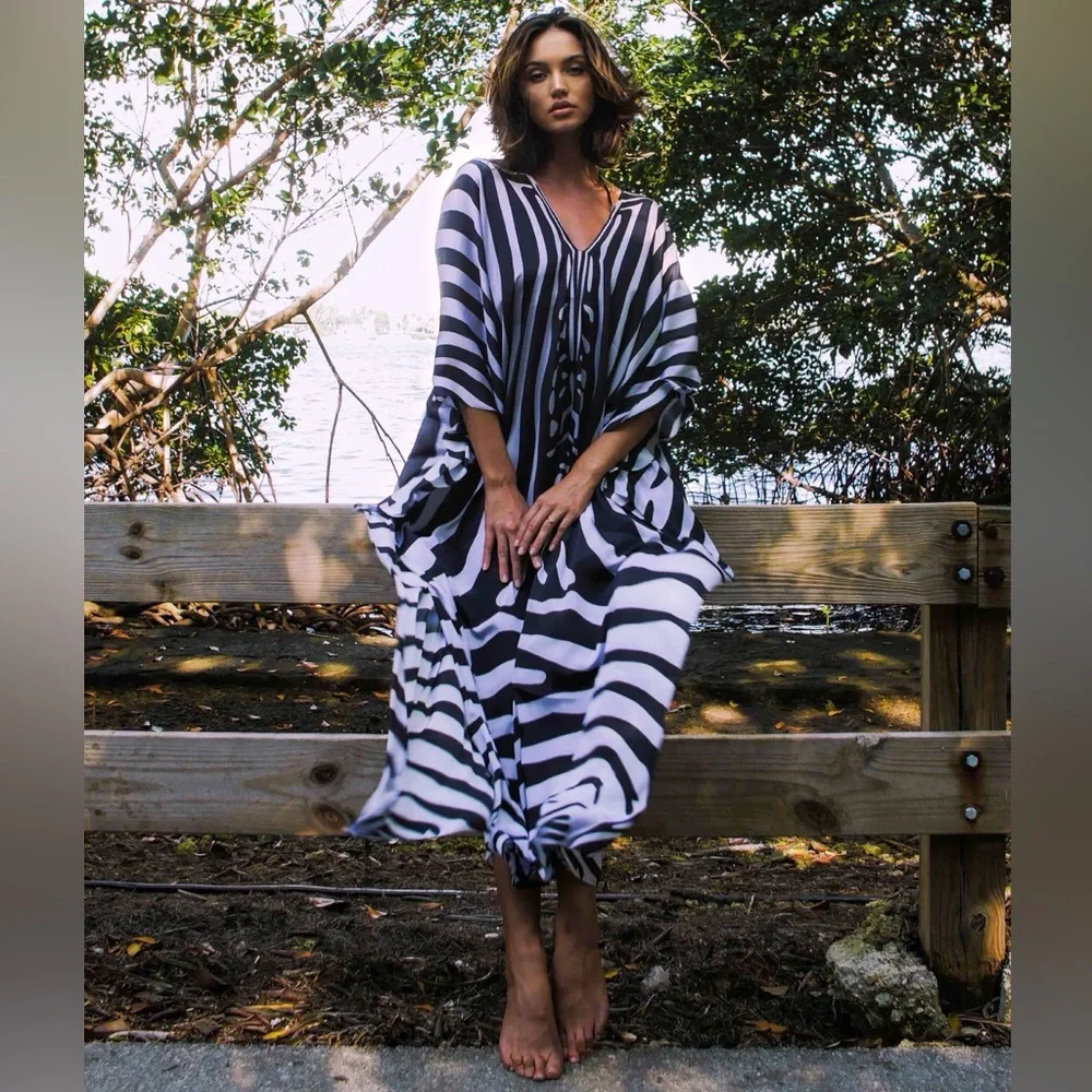 Zebra Maxi Kaftan - Picture 2 of 10